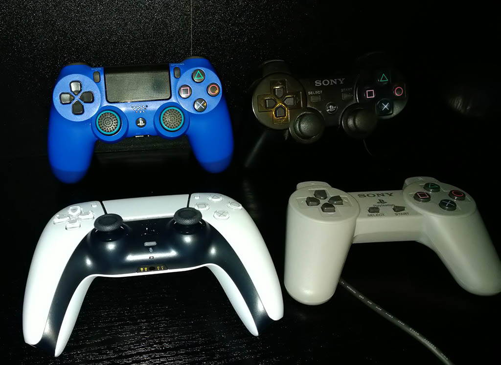 DualSense with other PlayStation controllers
